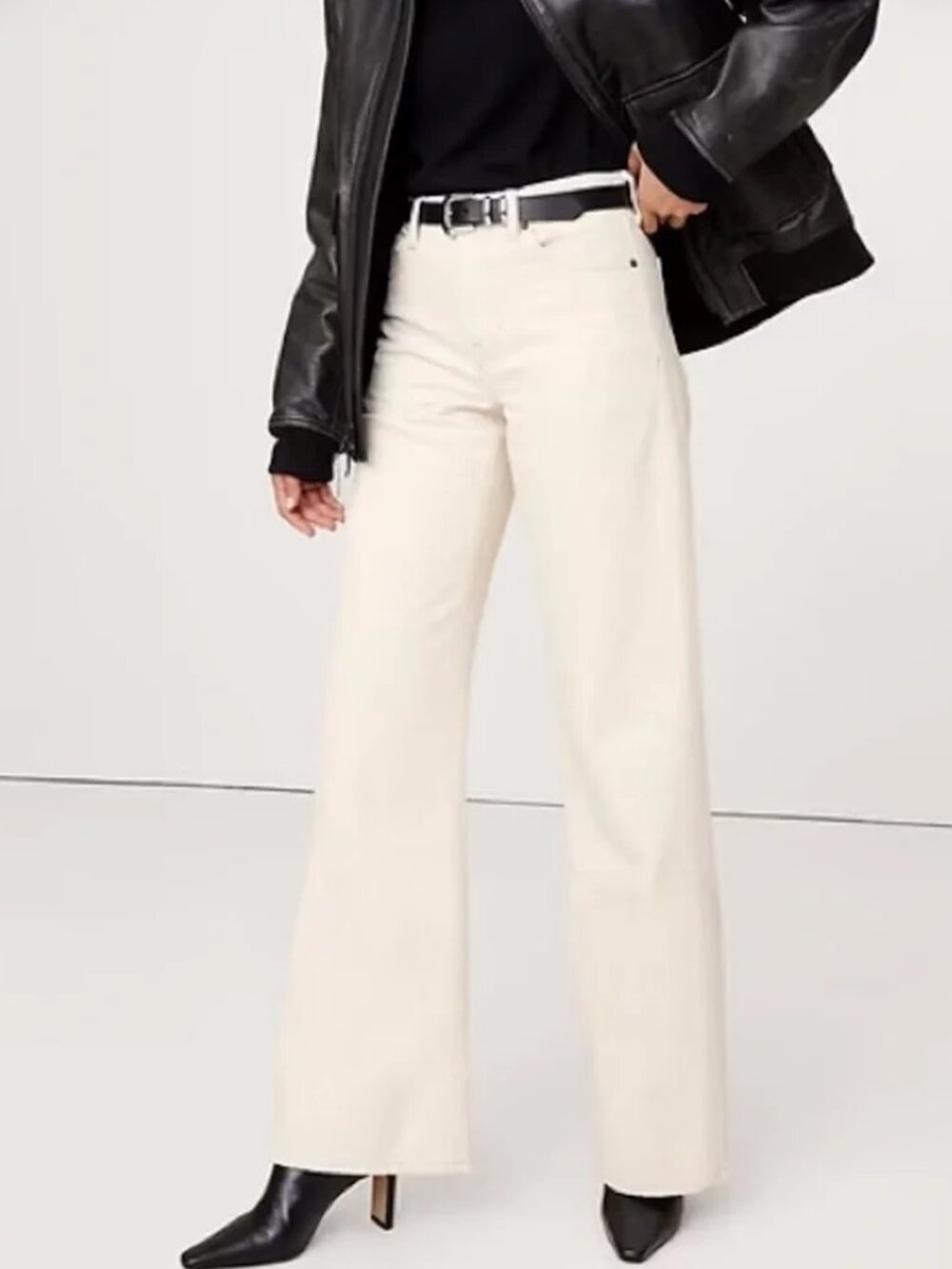 Banana Republic High Rise Rigid Wide Leg Jeans Women's Size 31 NEW Ecru